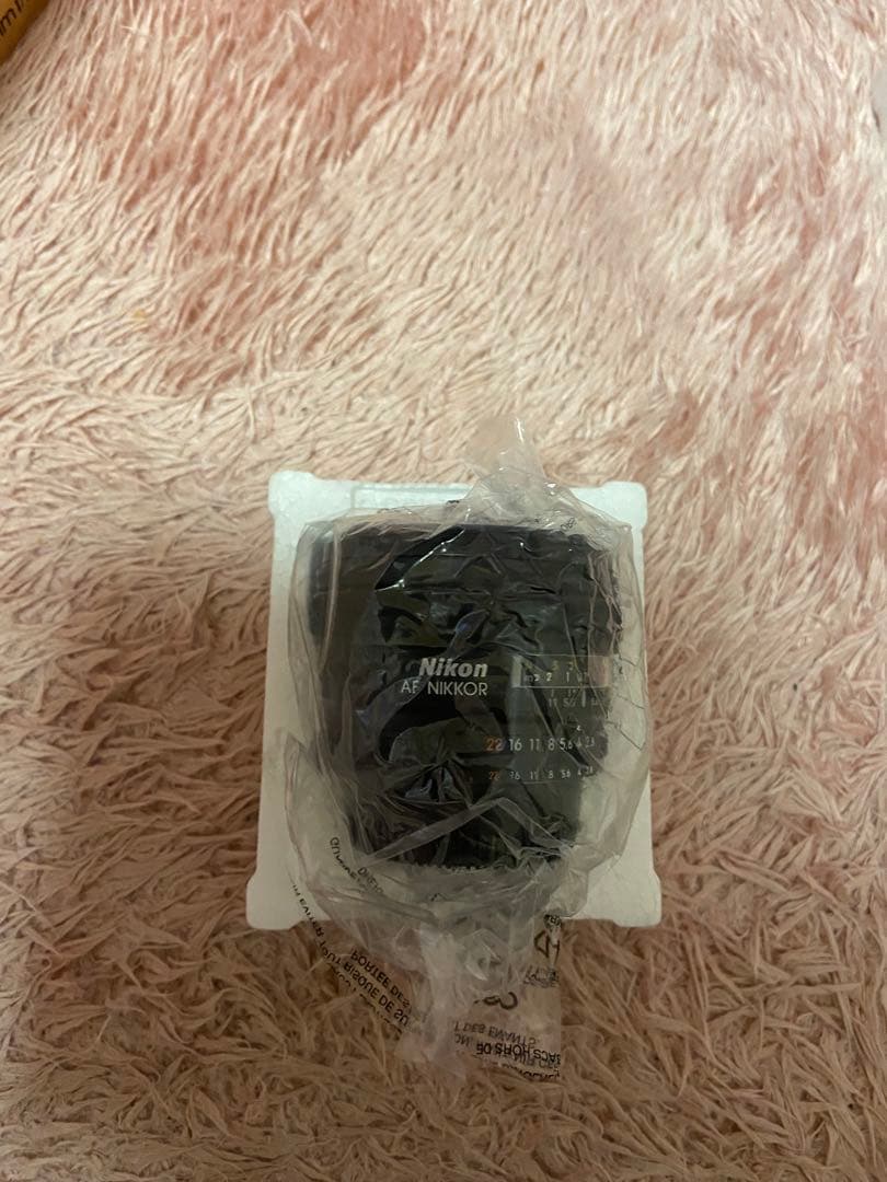 Nikkor 20mm f/2.8D AFレンズ　新品未使用品