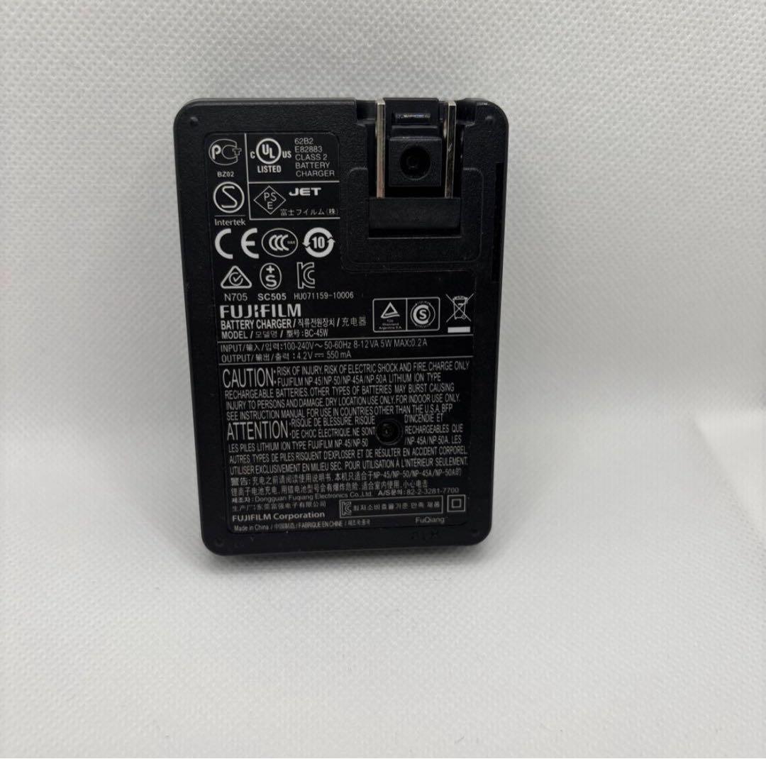 FUJIFILM FinePix F820EXR 光学18倍ズーム 16MP