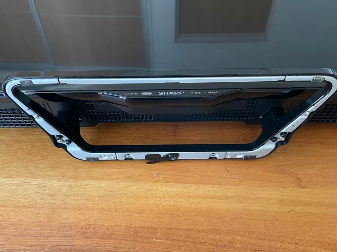 【SHARP AQUOS】32インチ 液晶テレビ （LC-32W35）