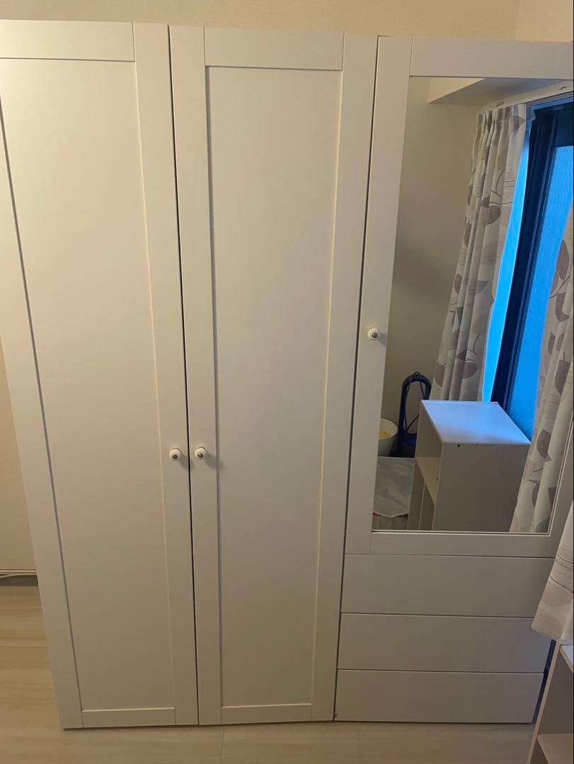 10%SALE☆ニトリホワイトミラー付き3ドアタンス