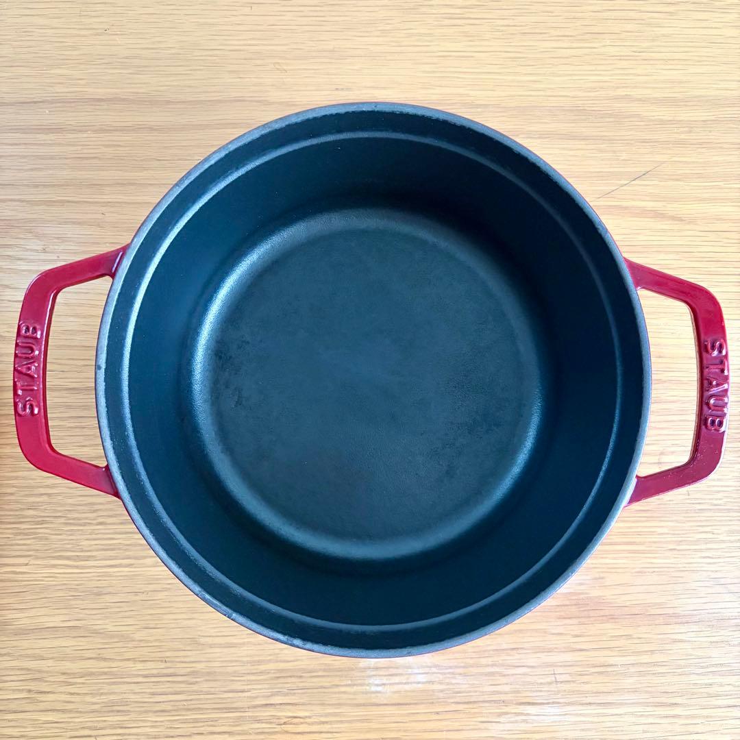 STAUB ストウブ ピコ・ココット ラウンド 22cm チェリーレッド