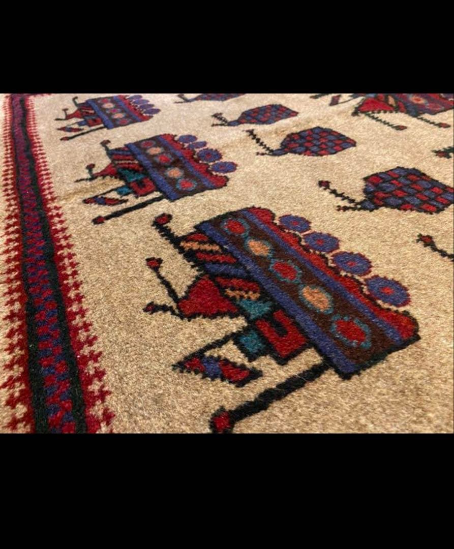 アフガニスタンヴィンテージストーリーラグ war rug 91x144cm