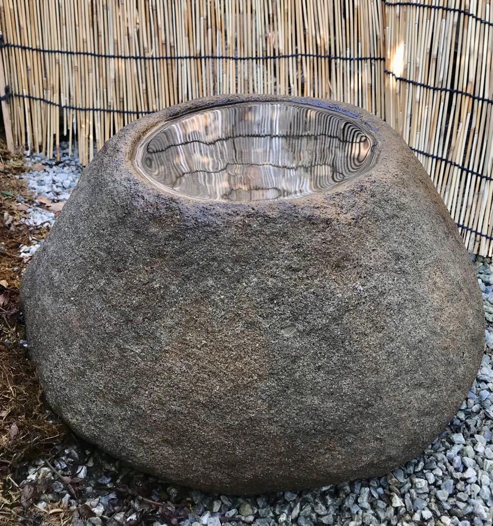 【天然自然石蹲・水鉢・向鉢・茶庭】オブジェ・庭石・置物・ガーデニング・バードバス