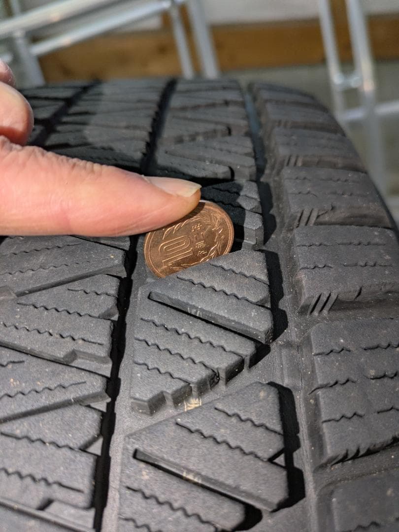 225/65R17　ブリヂストン スタッドレス　ホイール付き　4本セット