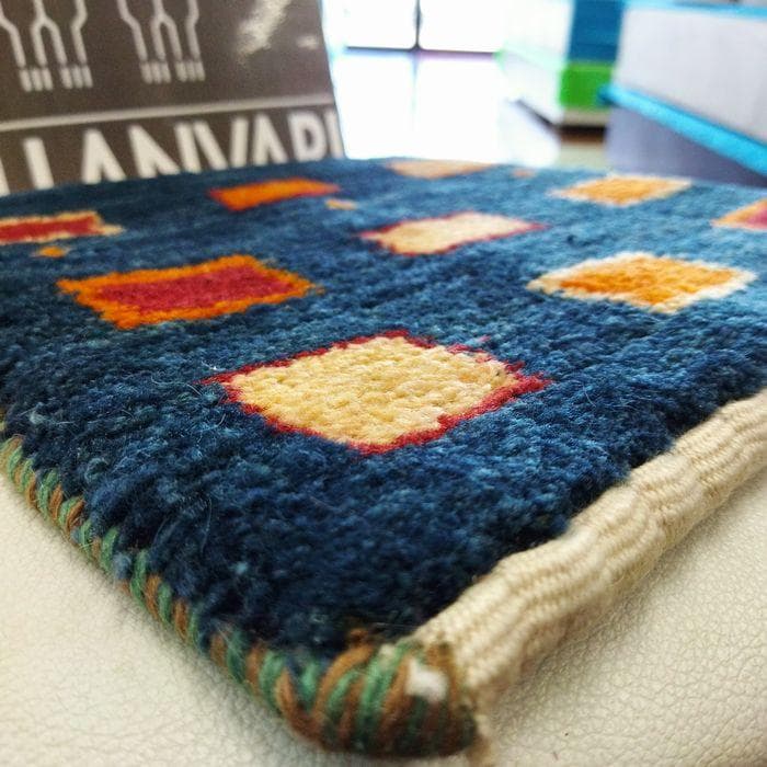 値下げ交渉ミニギャベ●29×30㎝●手織●本物●新品未使用 遊牧民が紡ぐギャッベ