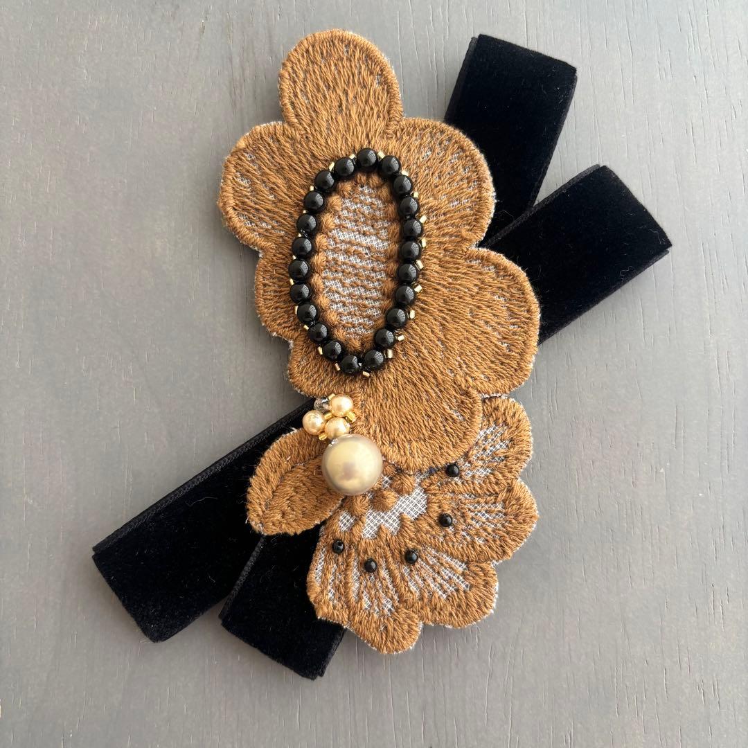 ご確認用 ミナペルホネン ブローチ アクセサリー ハンドメイド