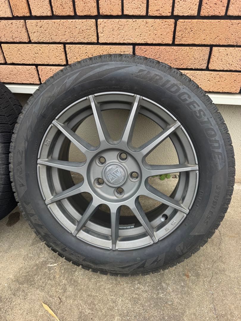 ボルボV40スタッドレスタイヤホイールセットMSW OZ 205/55R16