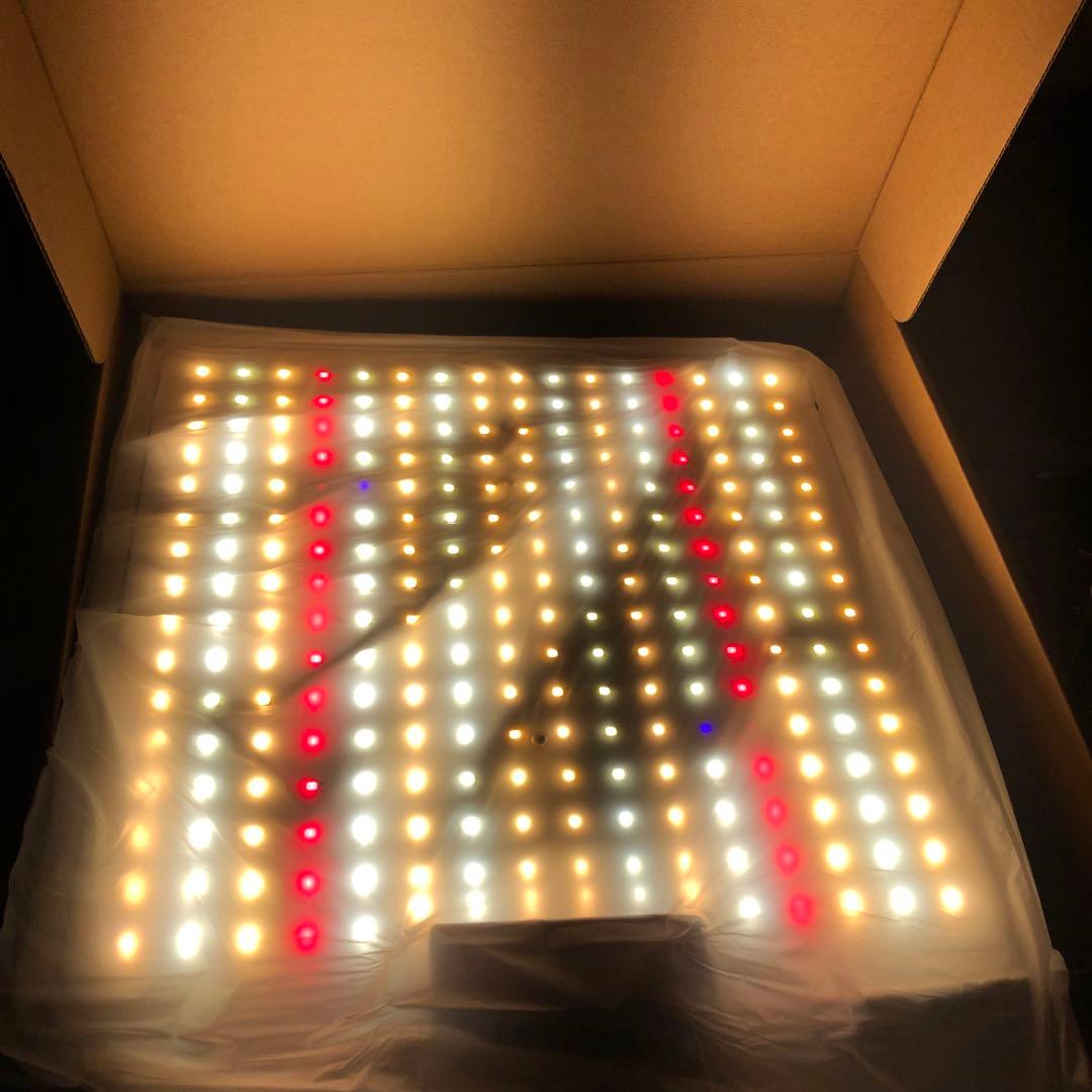 植物育成ライト LED 60W パネル　4セット