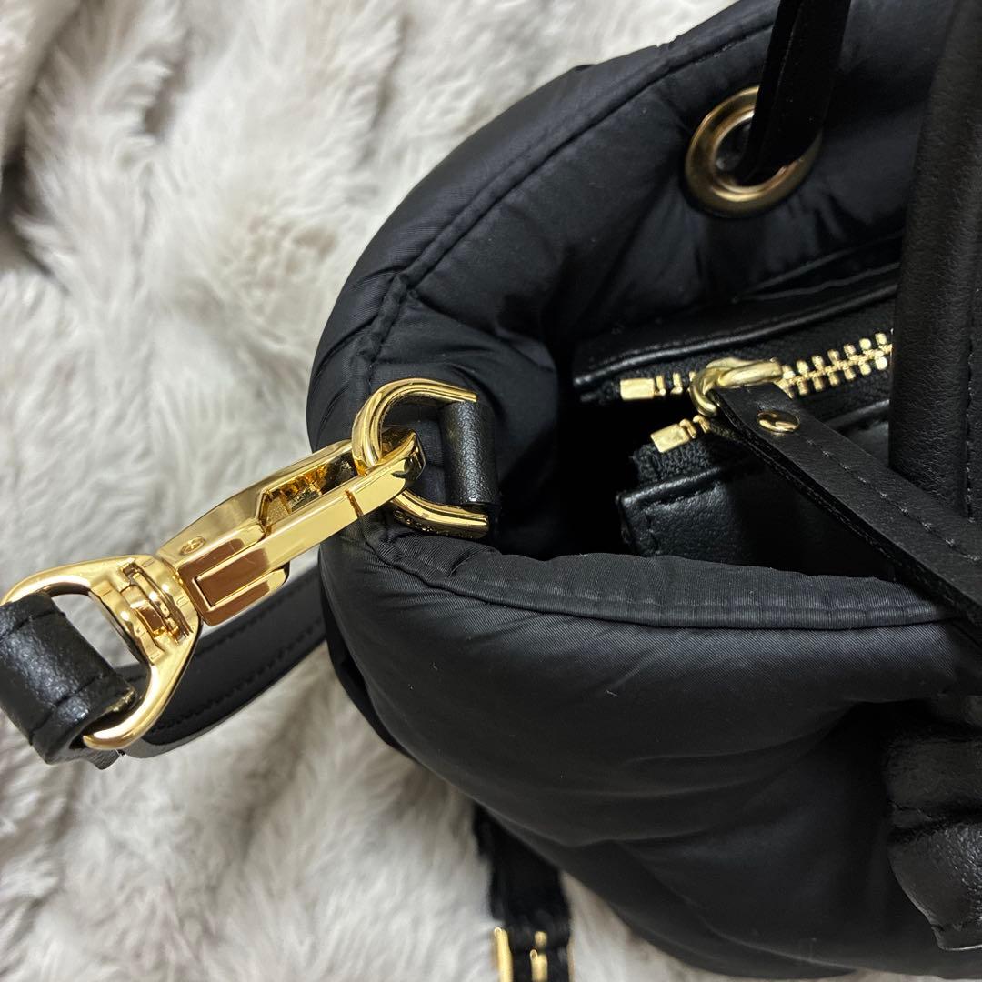 ヴィオラドーロ　ハンドバッグ