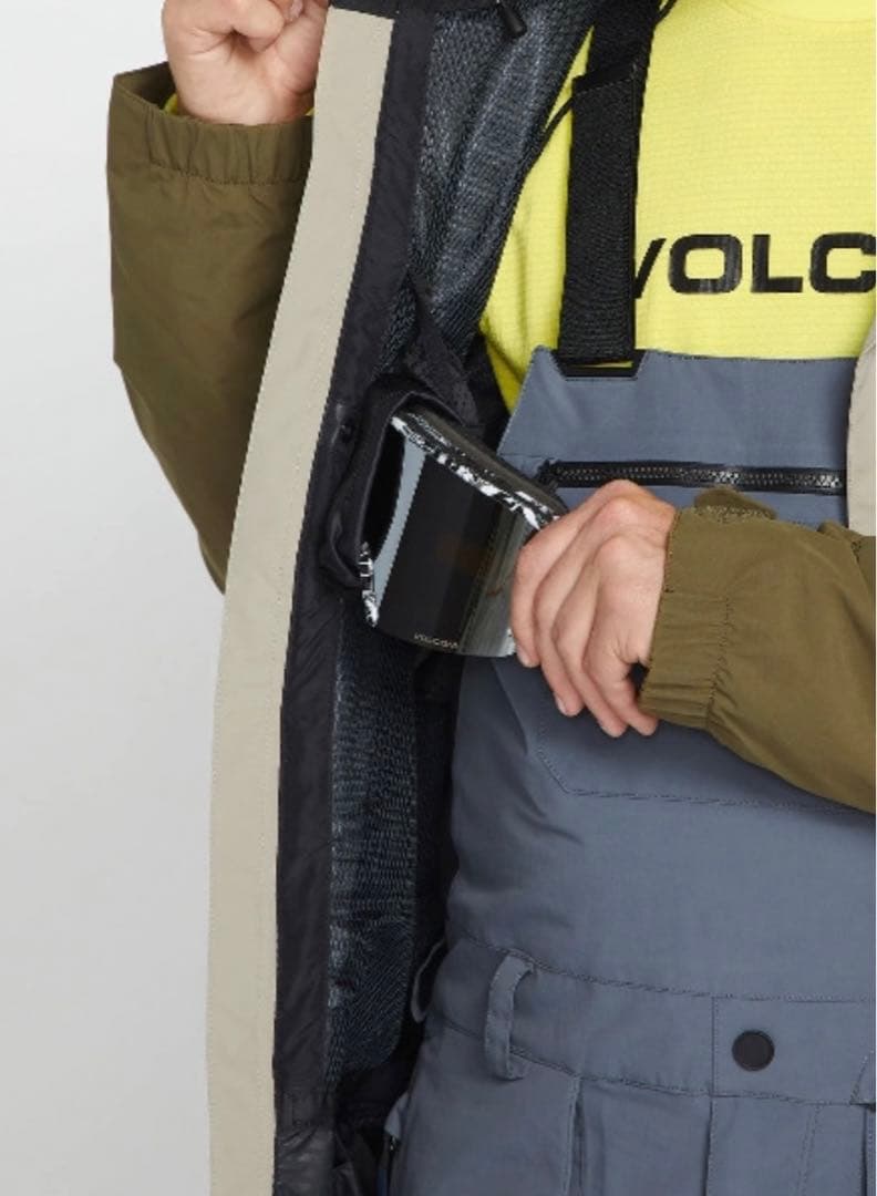 【新品】VOLCOM ボルコム JKT G0652302 スノーボードウェア