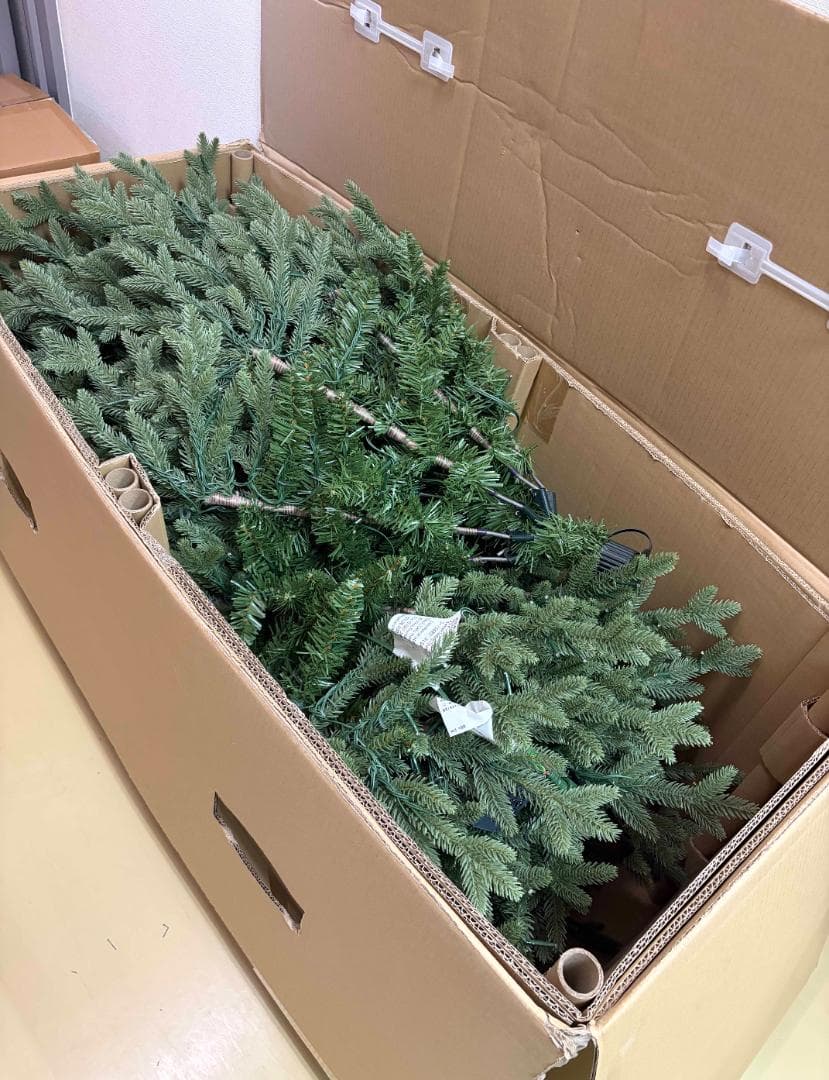 未使用 ★ コストコ 228cm クリスマスツリー 電飾付き LED 1850個