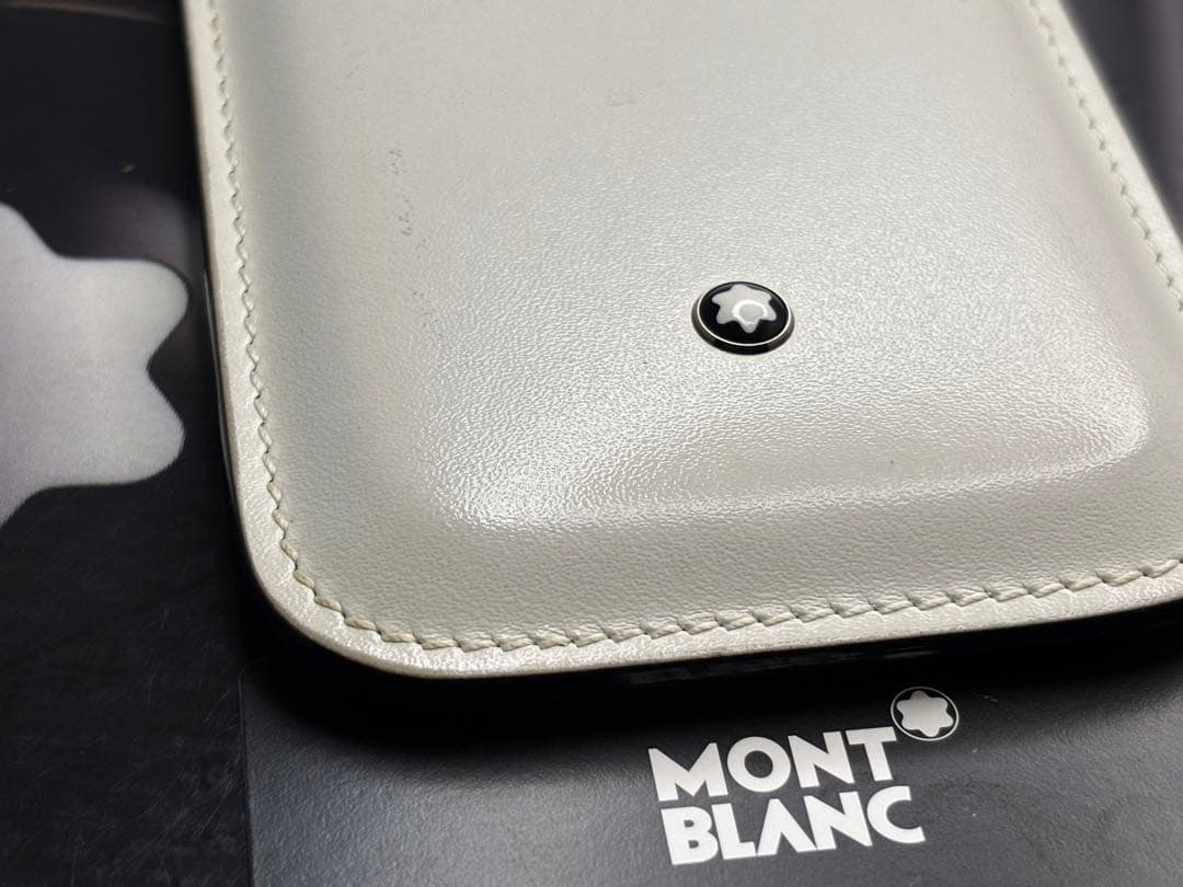 ⭐️美品⭐️モンブラン稀少完売逸品！本革製ペンポーチ・スマホケース・小物入れ白パール