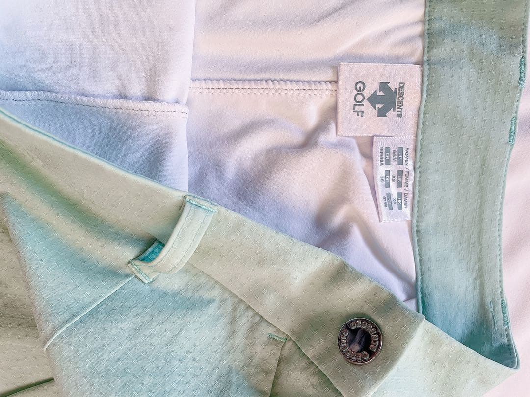 デサントゴルフセットアップトップススカート/M L