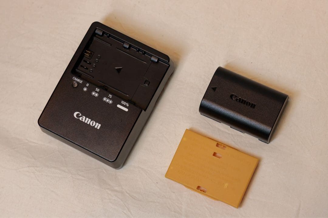 Canon EOS 70D EFs18-135mmレンズキット