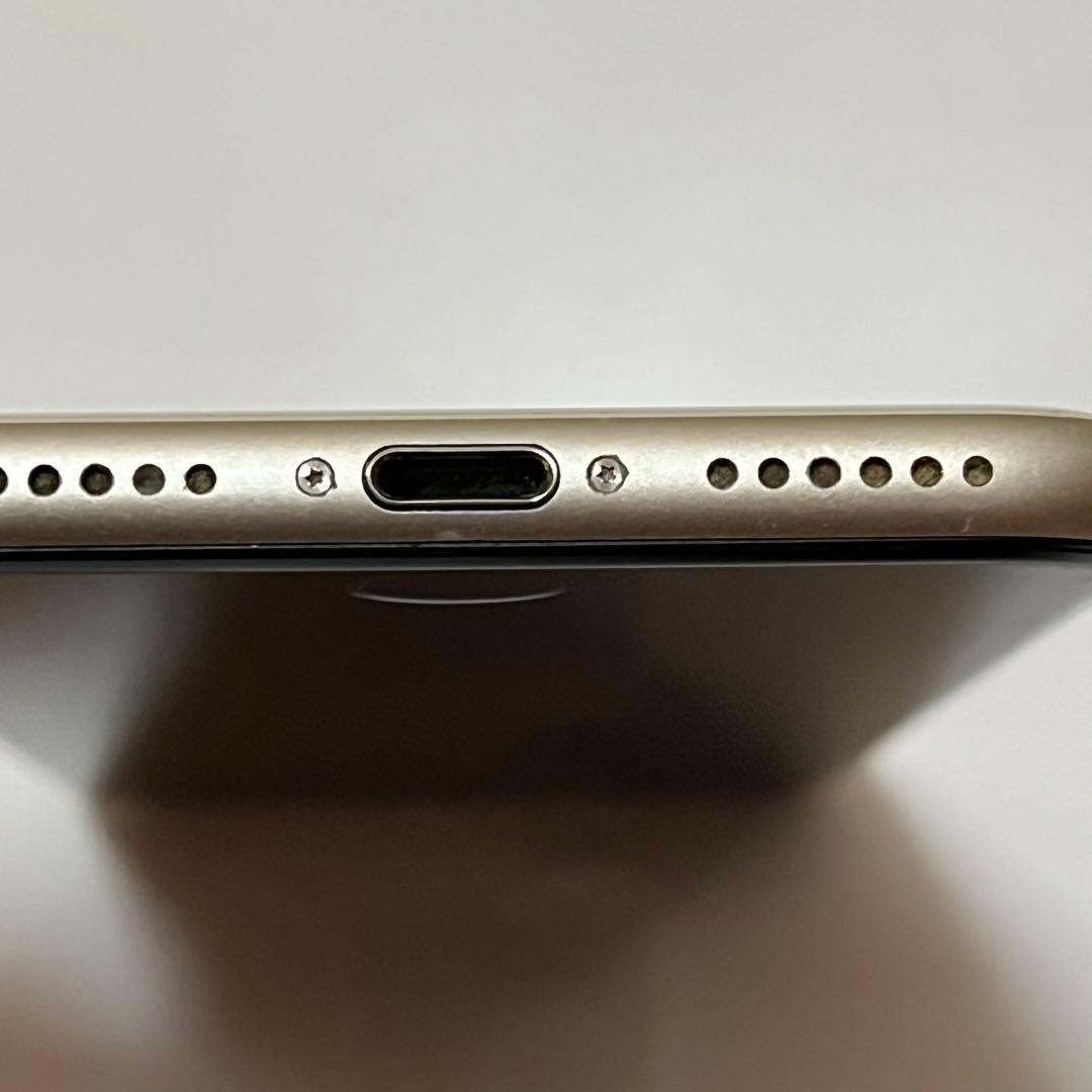 iPhoneSE3 第3世代 スターライト 本体 64GB