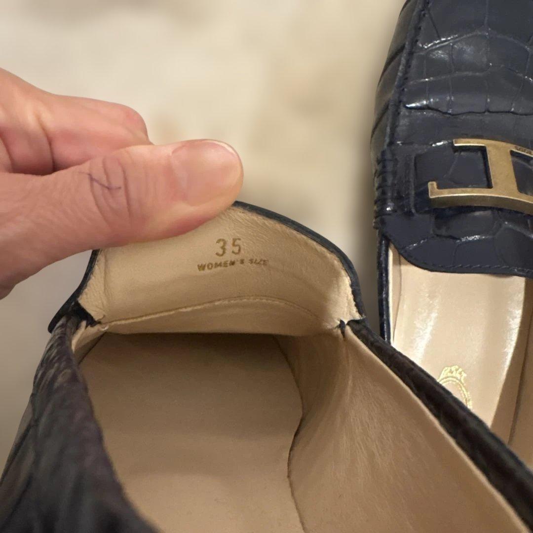 Tod'sトッズ35 幅狭めTモチーフ♡