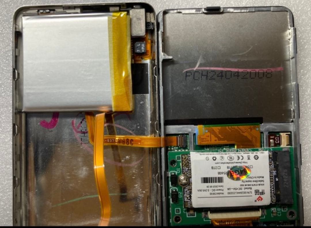 iPod classic SSD120GB&大容量バッテリー交換済　綺麗な個体