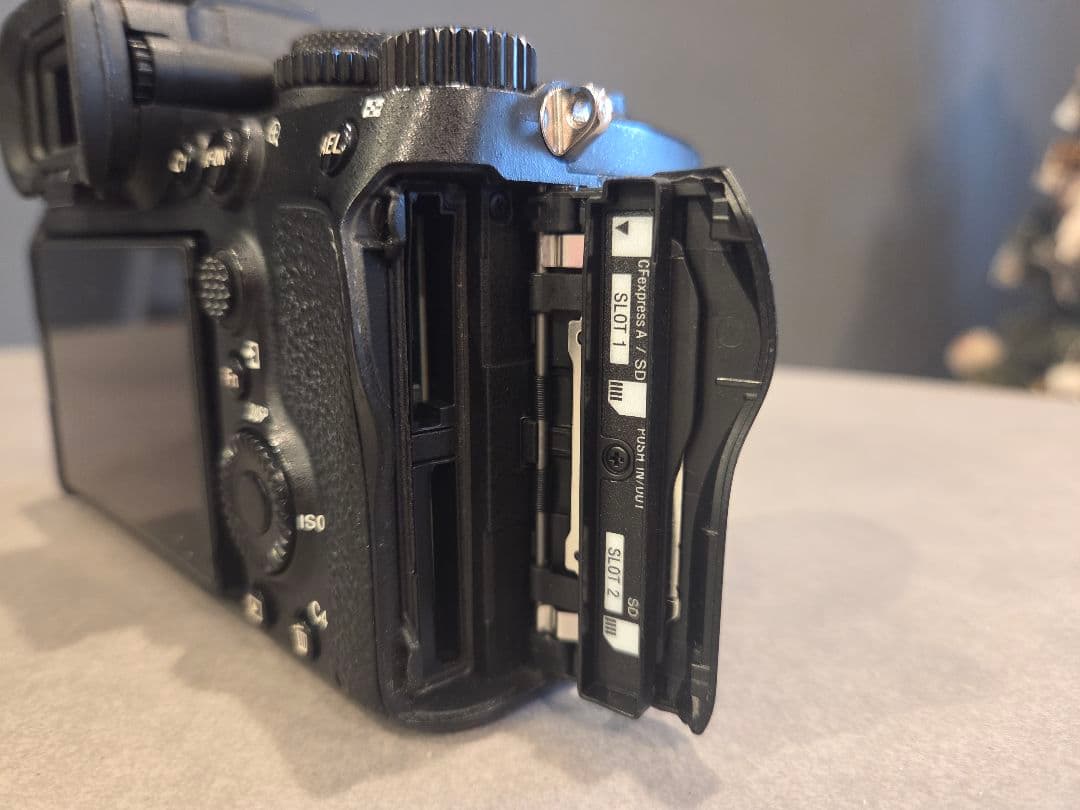 SONY α7iv ミラーレス一眼カメラ 本体