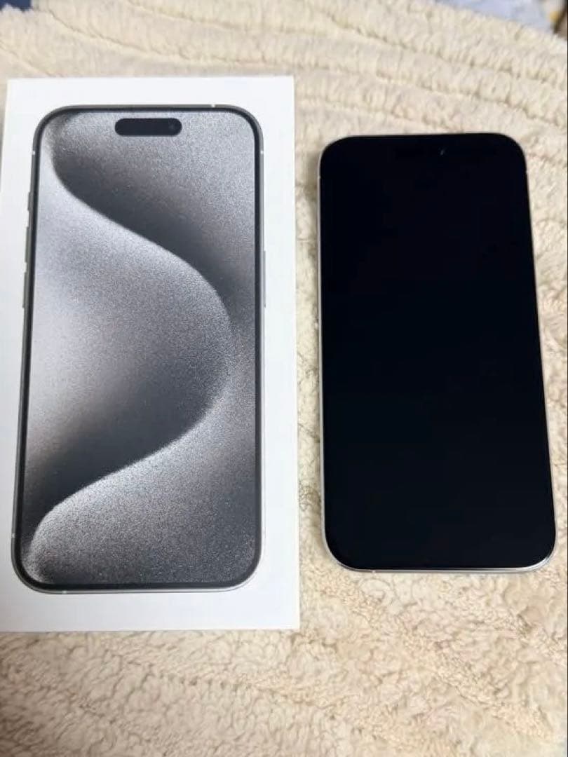 美品iPhone 15 Pro 512G SIMフリー