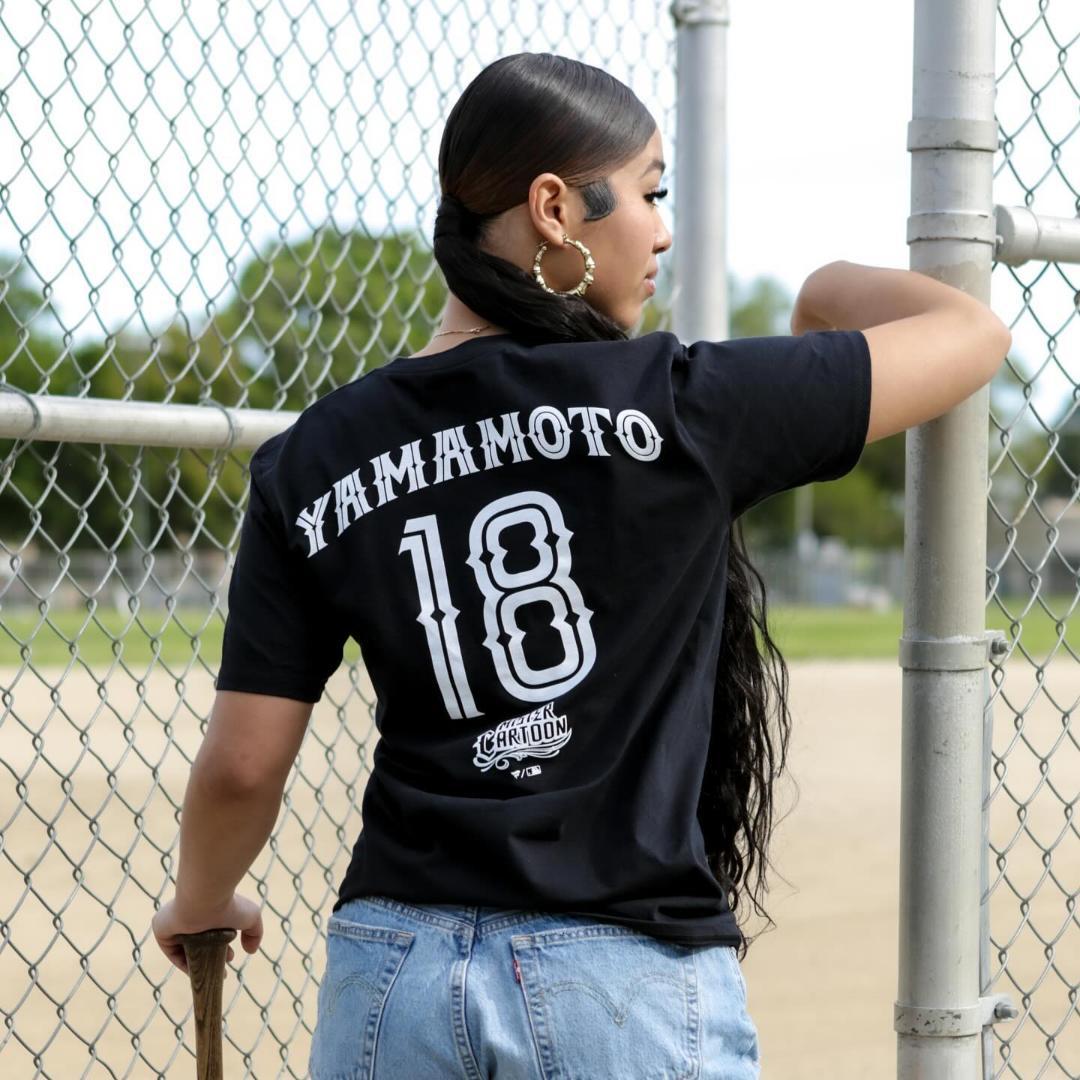 応援グッズ MISTER CARTOON DODGERS YAMAMOTO TEE BLK