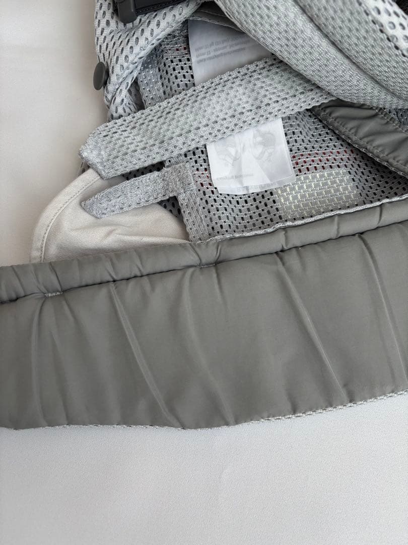 ベビービョルン 抱っこひも ハーモニー グレー メッシュ