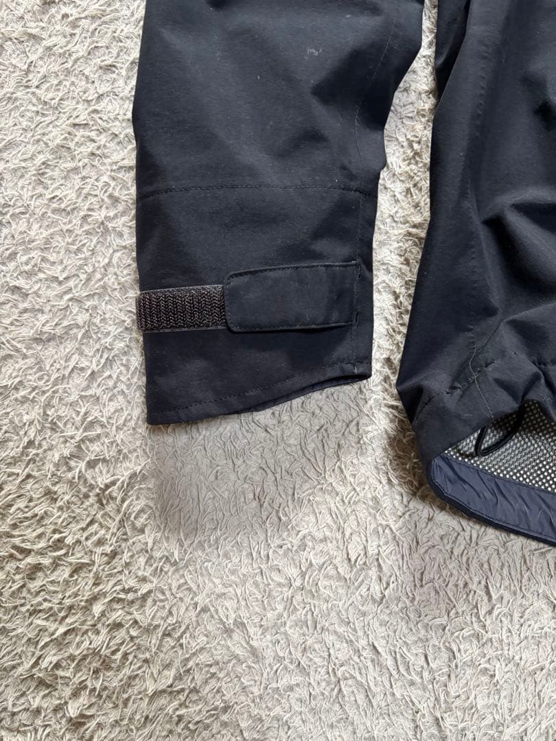 Daiwa ブラック レインジャケット　ゴアテックス