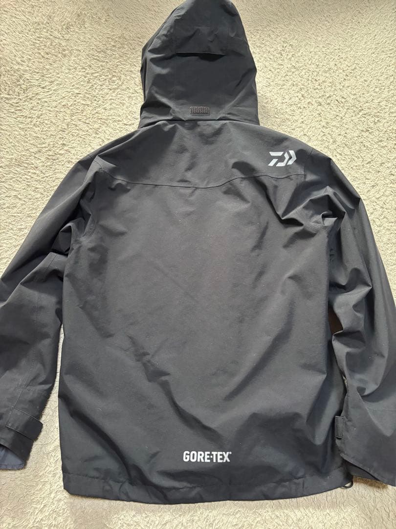 Daiwa ブラック レインジャケット　ゴアテックス