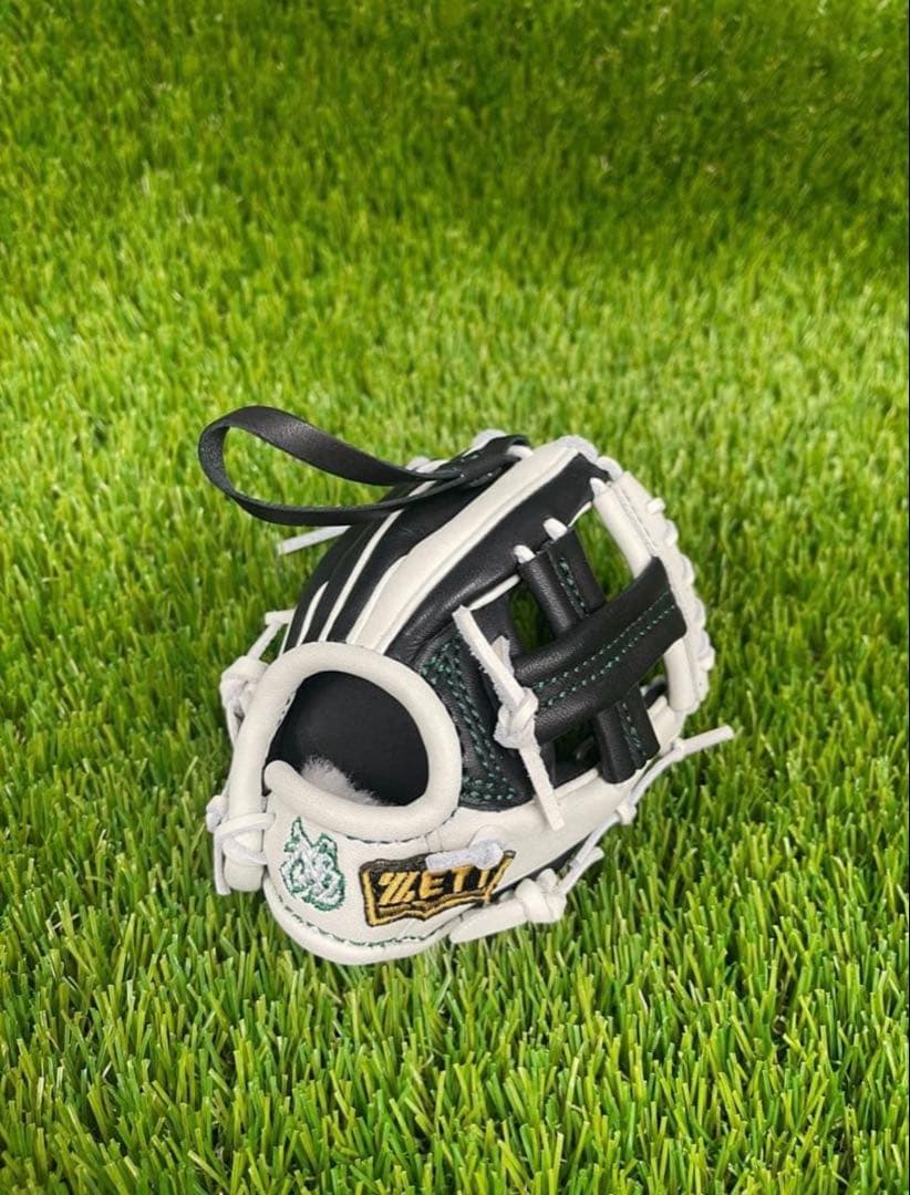 読売ジャイアンツ吉川尚輝ミニチュアグローブ　タオル誕生祭　数量限定ZETT巨人