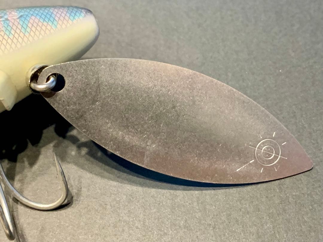 痴虫（チムシ）プラカブメス　オイカワメス