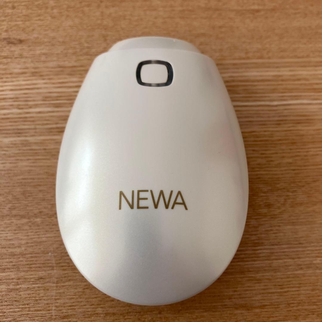 NEWAリフト　シャンパンゴールド