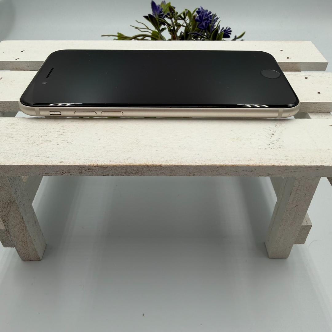 iPhone SE第3世代 64GB スターライト 355