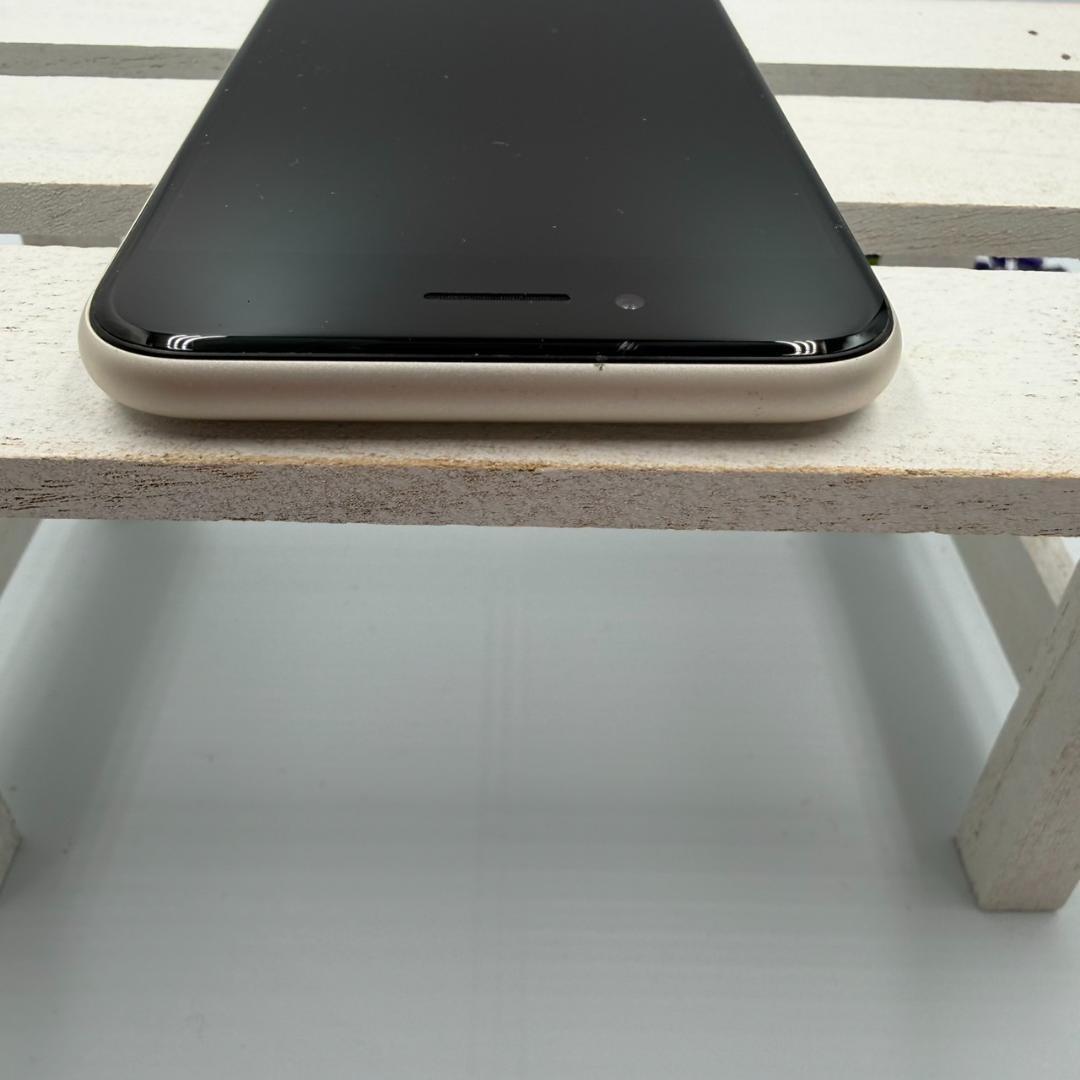 iPhone SE第3世代 64GB スターライト 355