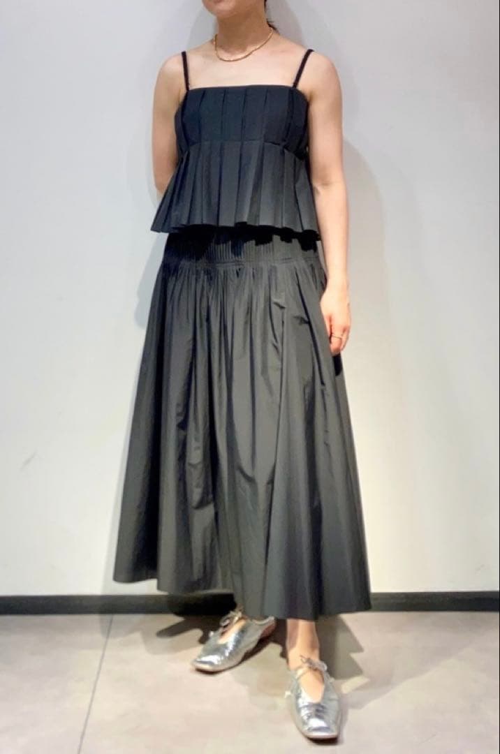 Theory 新作　2025 SS ソフトローンプリーツキャミソール