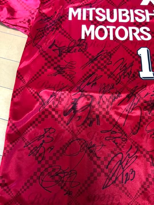 超レア　浦和レッズ　ユニフォーム　サイン