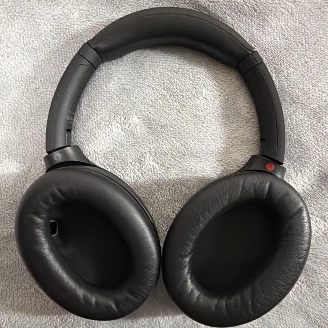 SONY wh 1000xm4 ヘッドホン　ケース付き