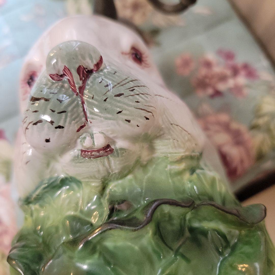 ウサギの置物　陶器製　ヴィンテージ　垂れ耳ウサギのオブジェ　希少