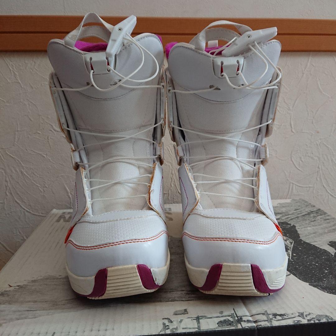 1回使用 サロモン pearl スノボブーツ スノーボード サイズ8 25cm