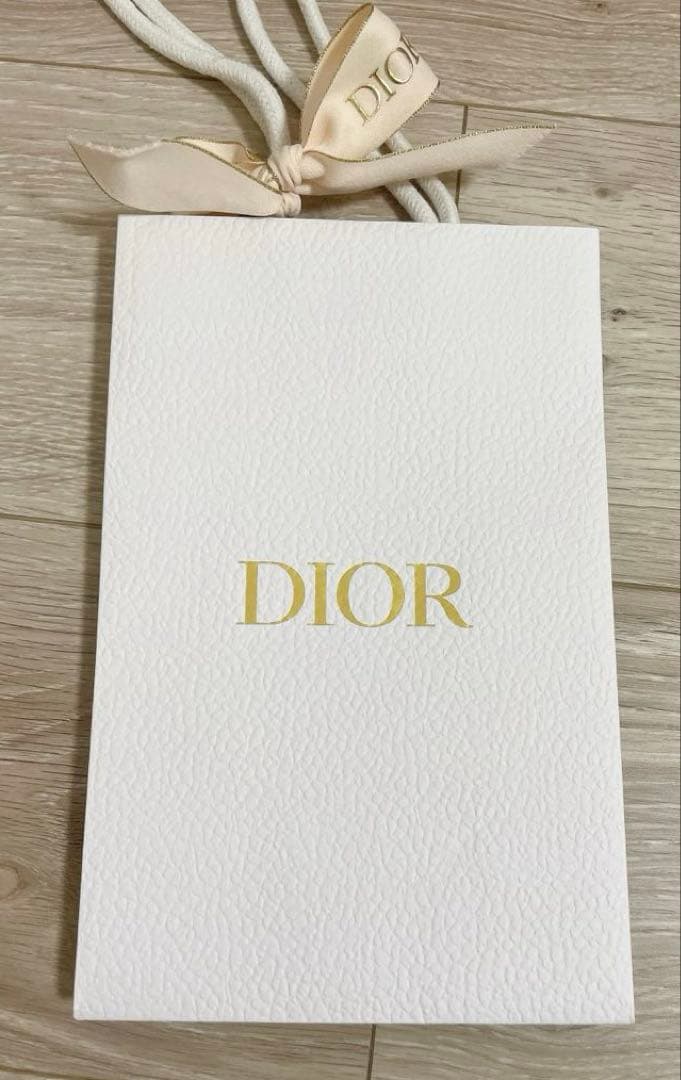 新品未使用　DIOR ディオールショウ サンク クルール 912 プラムパレード