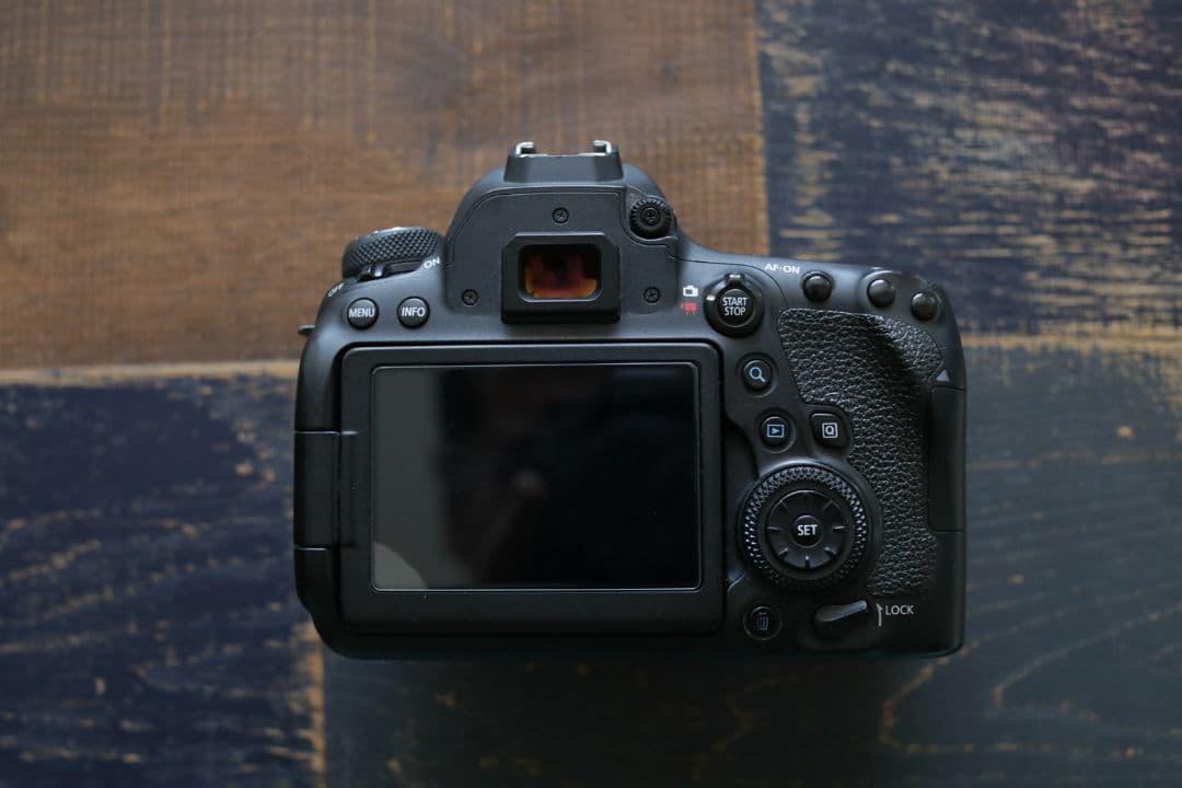 M*A様 キャノン EOS6D mark2ボディ 難あり【再出品】