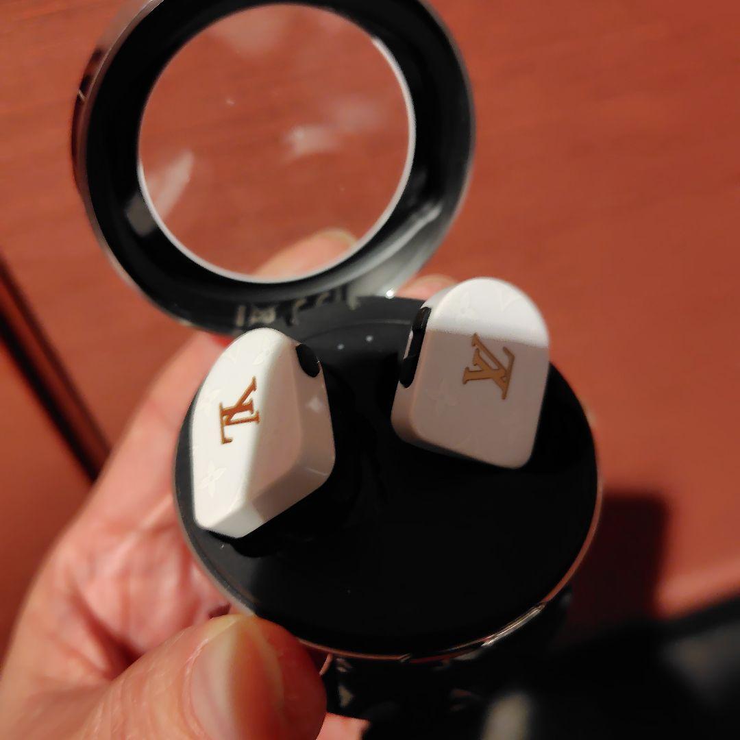 Louis Vuitton ワイヤレスイヤホン ルイヴィトン AirPods