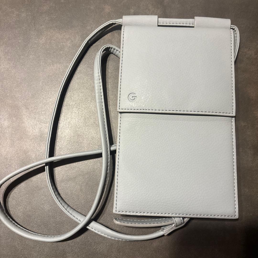 Google Pixel 8 Pro ホワイト本体　ポーチセット