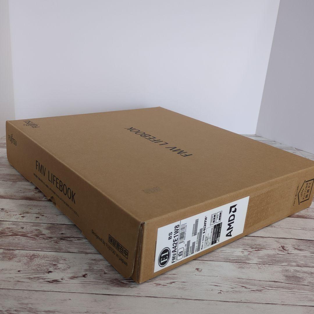 【美品】2021 富士通 FMVA LIFEBOOK ホワイト AH42/E1