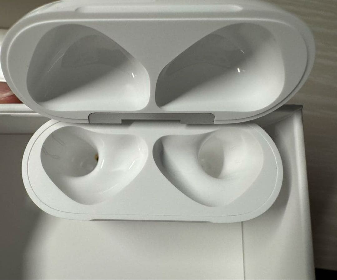 airpods ４ANC搭載　25年6月購入　動作確認・リセット・掃除消毒済み