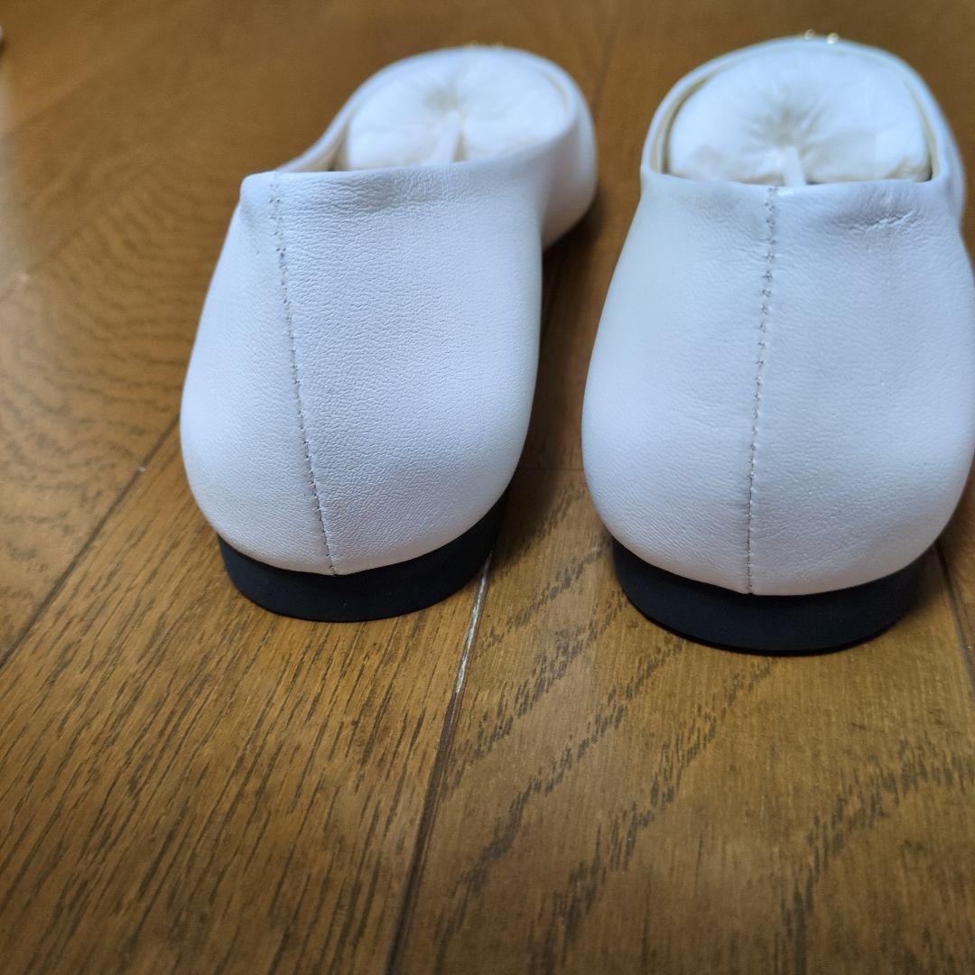 ジミー・チュウ　フラットシューズ