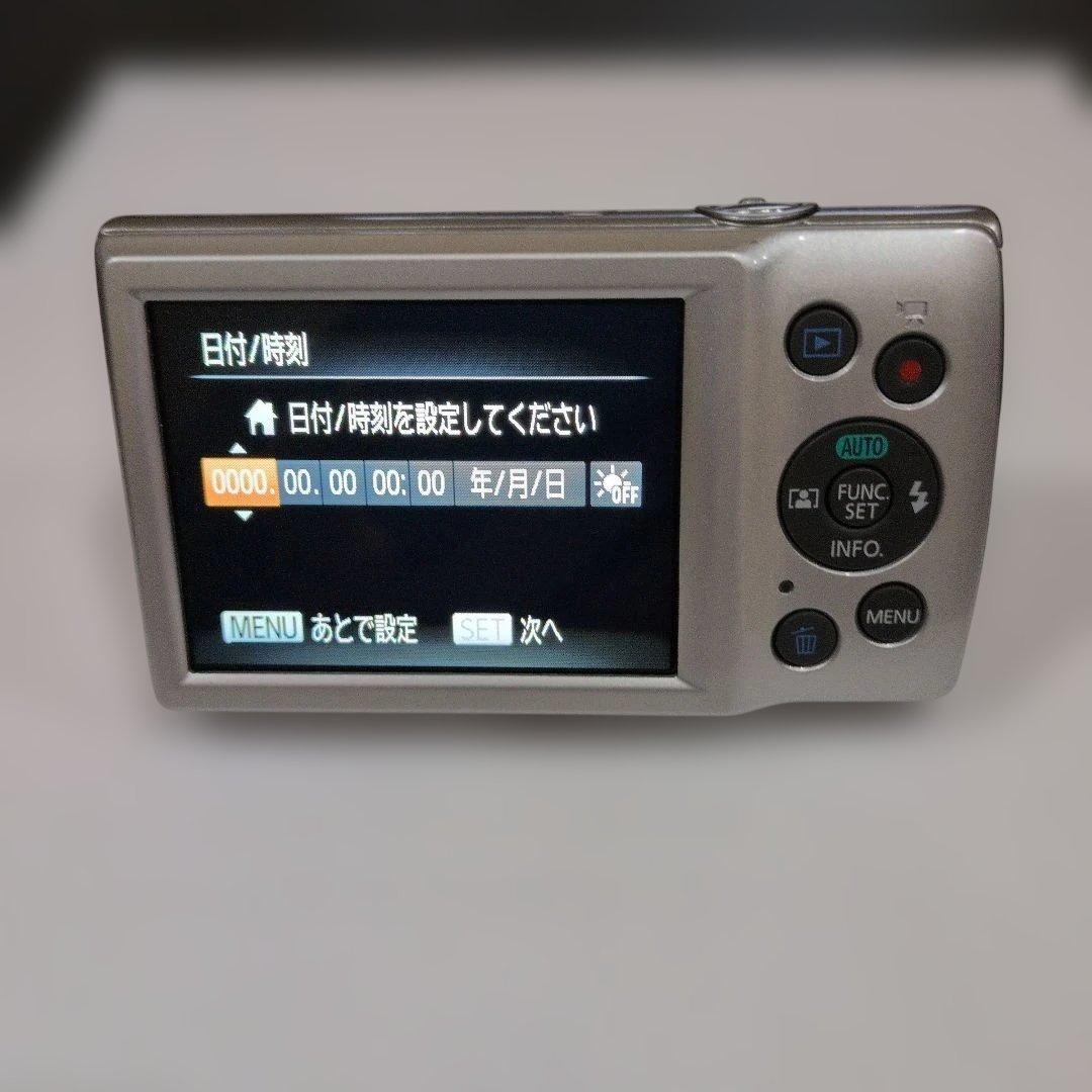 Canon IXY 180 本体と付属品
