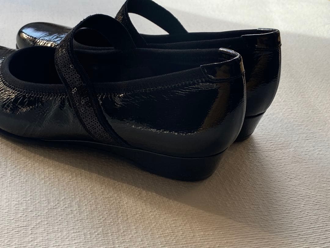 【新品未使用】銀座Yoshinoya 黒 パンプス 日本製