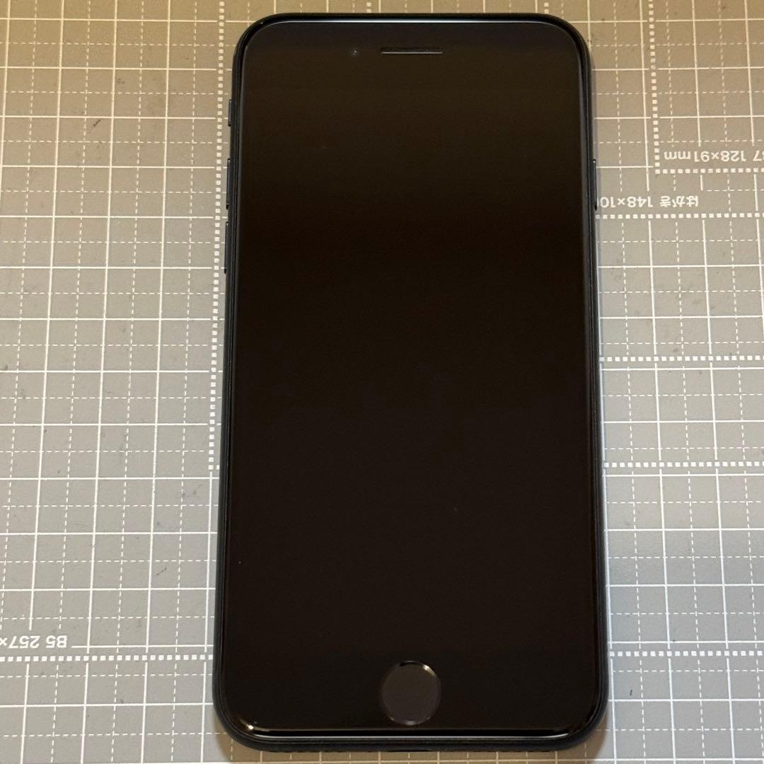 iPhoneSE 第3世代 64GB ミッドナイト バッテリー82%