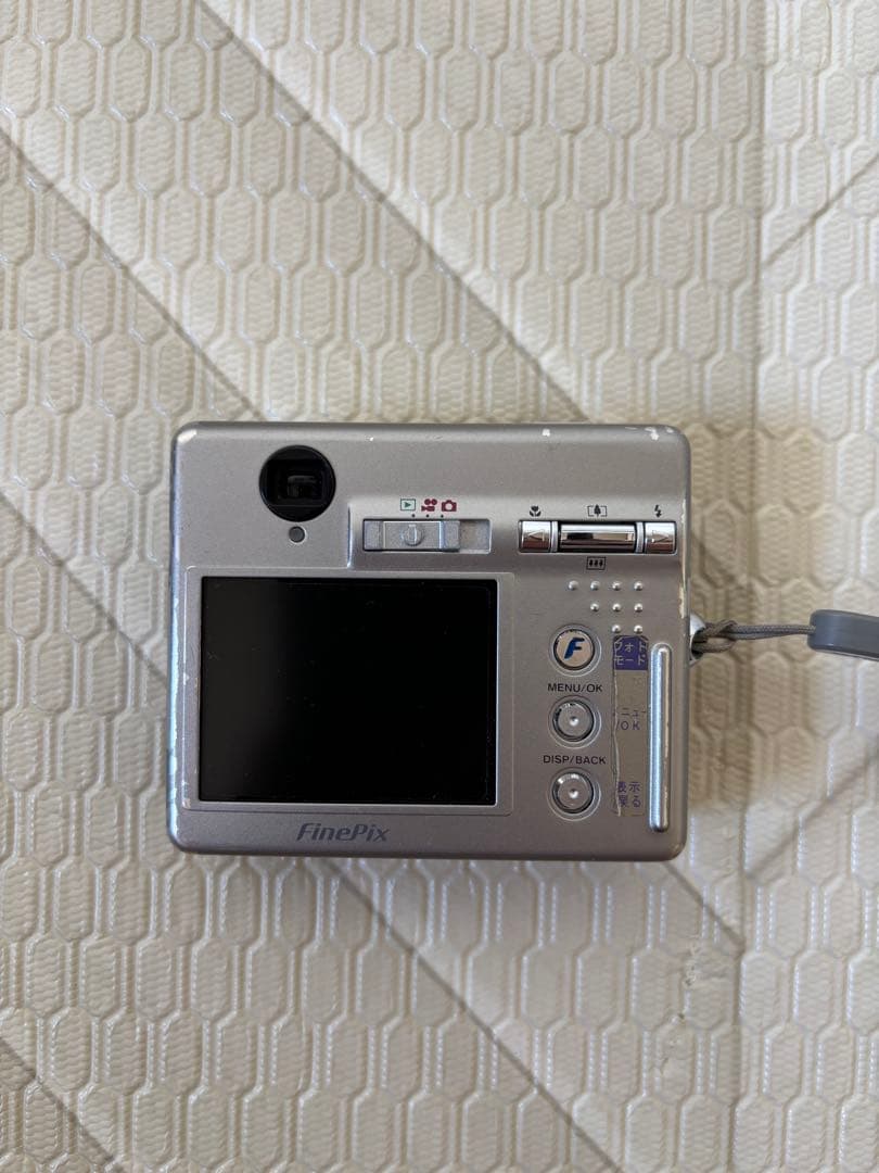 Fujifilm FinePix F450 コンパクトデジタルカメラ