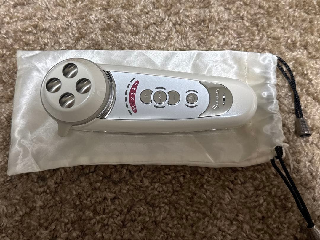 セルキュア 美顔器 温熱機能付き 充電器・ケース付