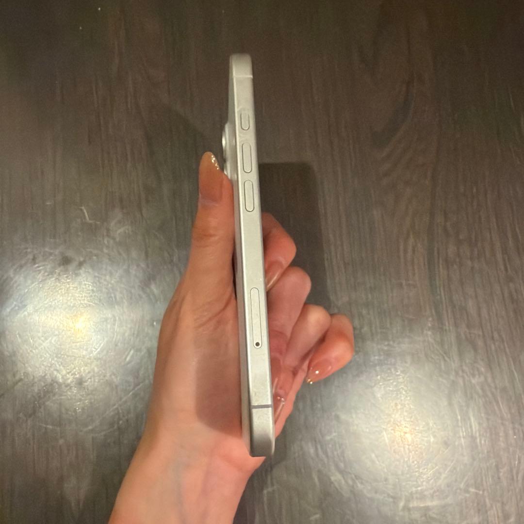 iPhone16 本体　256GB ホワイト